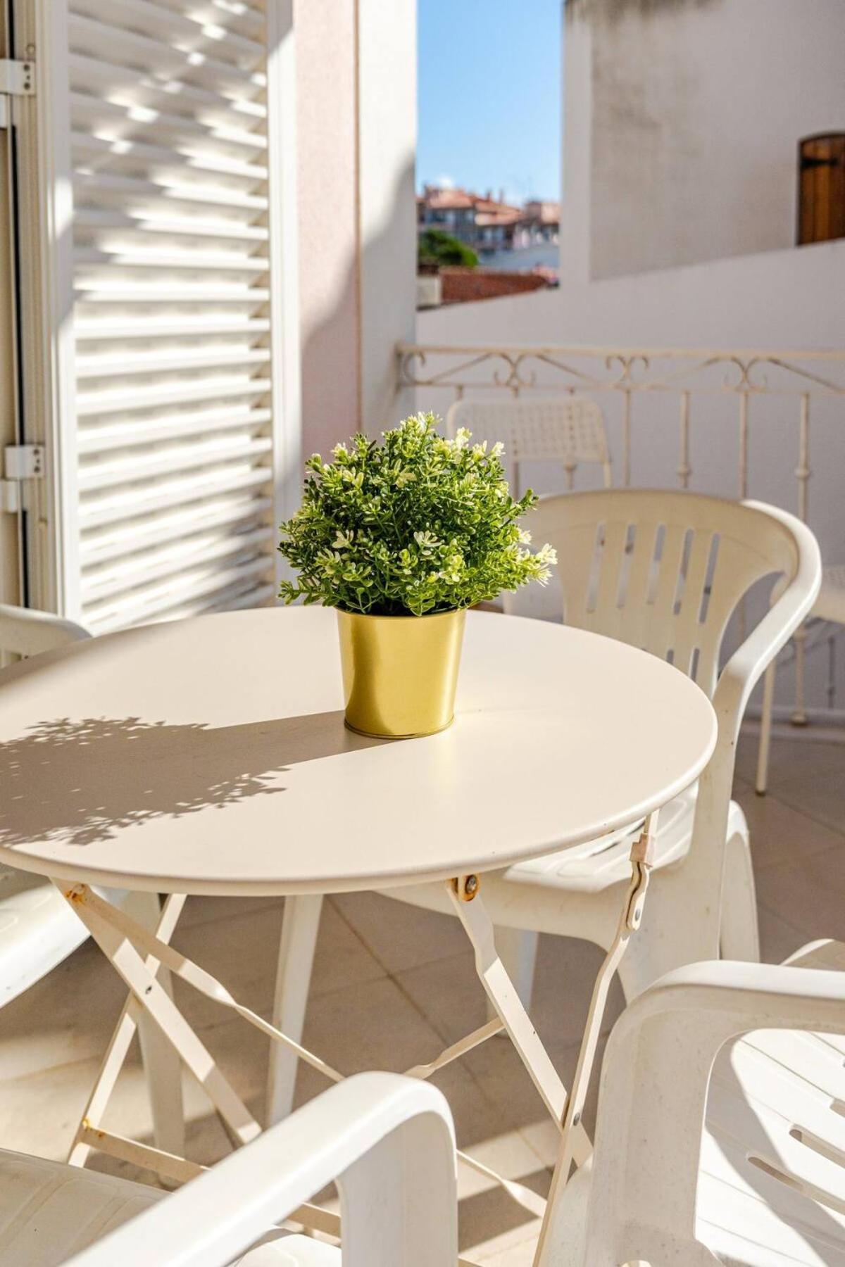 Alvide Guest House Alcabideche Esterno foto