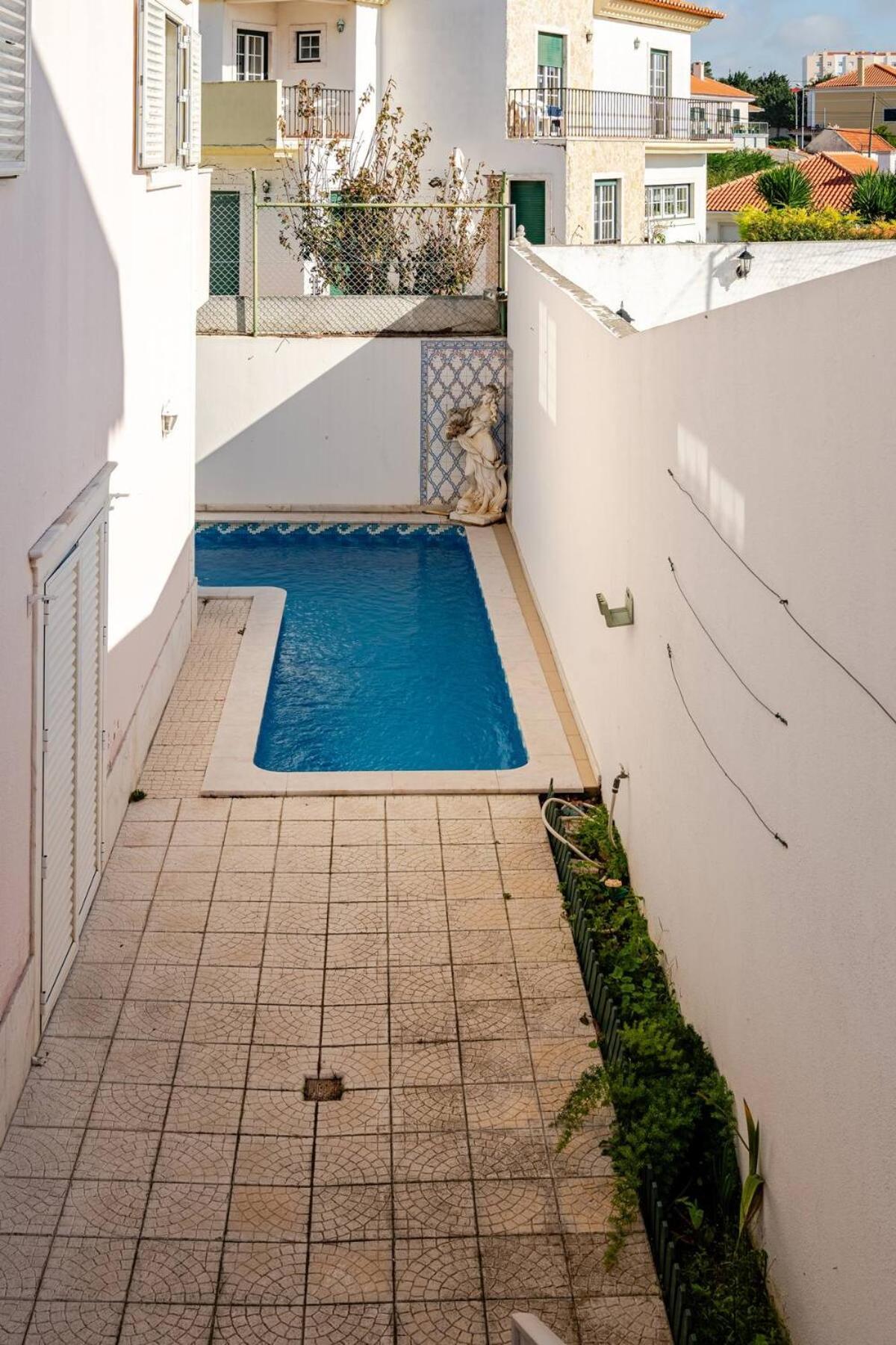 Alvide Guest House Alcabideche Esterno foto